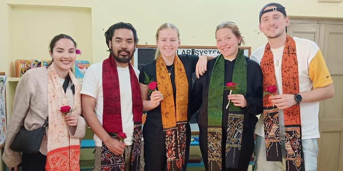  Bridging Classrooms Bridging Futures